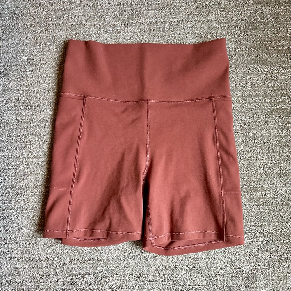 Vuori Biker Shorts
